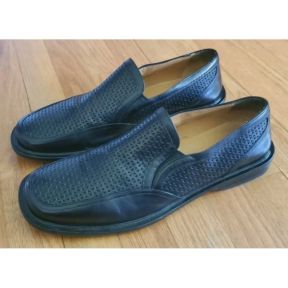 Johnston Murphy Domani Men's 11 Loafers‎ Black Slip on Made In Spain Perforated